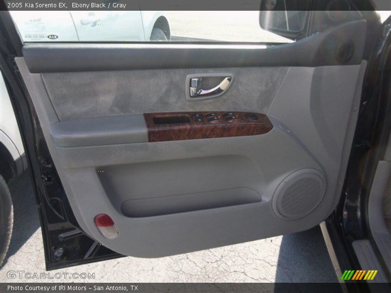 Ebony Black / Gray 2005 Kia Sorento EX