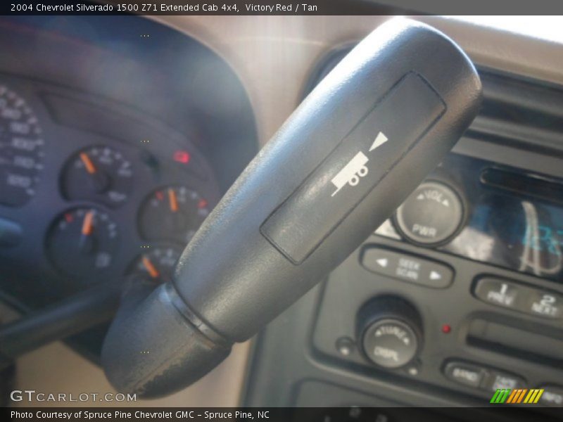 Victory Red / Tan 2004 Chevrolet Silverado 1500 Z71 Extended Cab 4x4