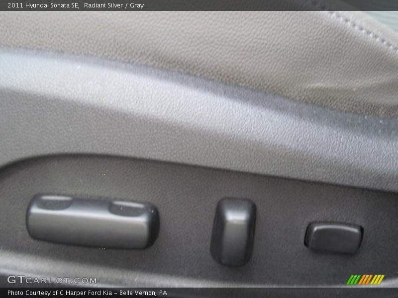 Radiant Silver / Gray 2011 Hyundai Sonata SE