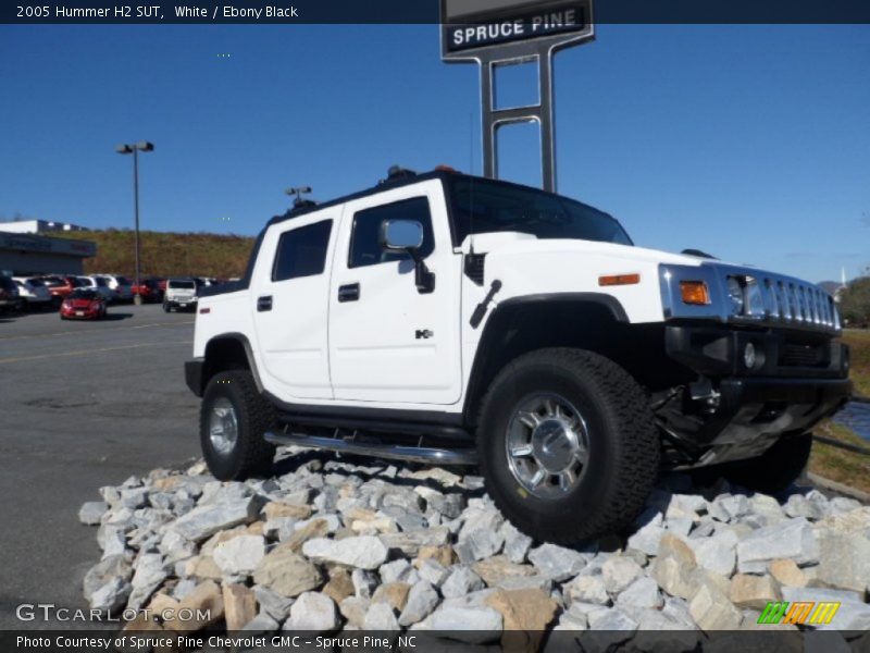 White / Ebony Black 2005 Hummer H2 SUT