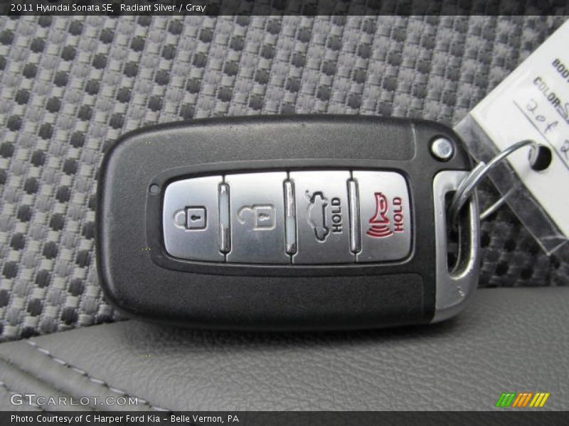 Radiant Silver / Gray 2011 Hyundai Sonata SE