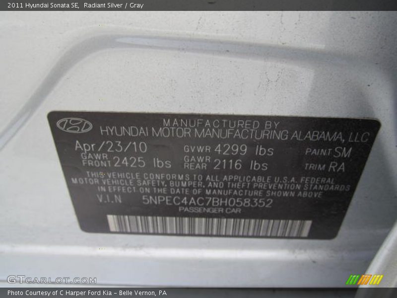 Radiant Silver / Gray 2011 Hyundai Sonata SE