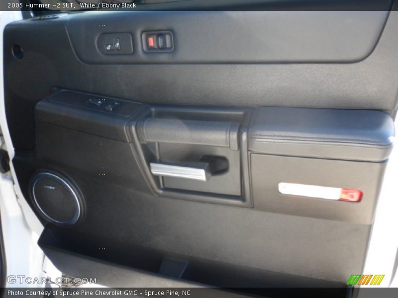 White / Ebony Black 2005 Hummer H2 SUT