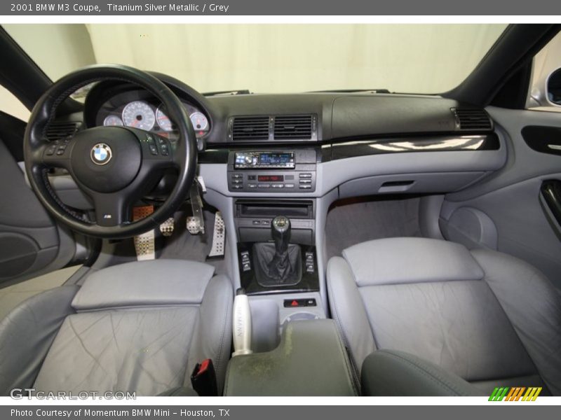Dashboard of 2001 M3 Coupe