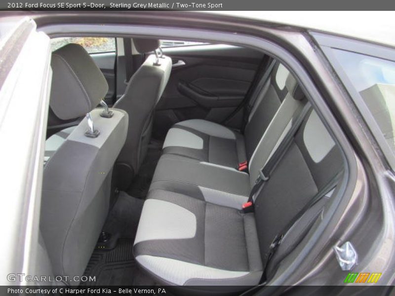 Sterling Grey Metallic / Two-Tone Sport 2012 Ford Focus SE Sport 5-Door