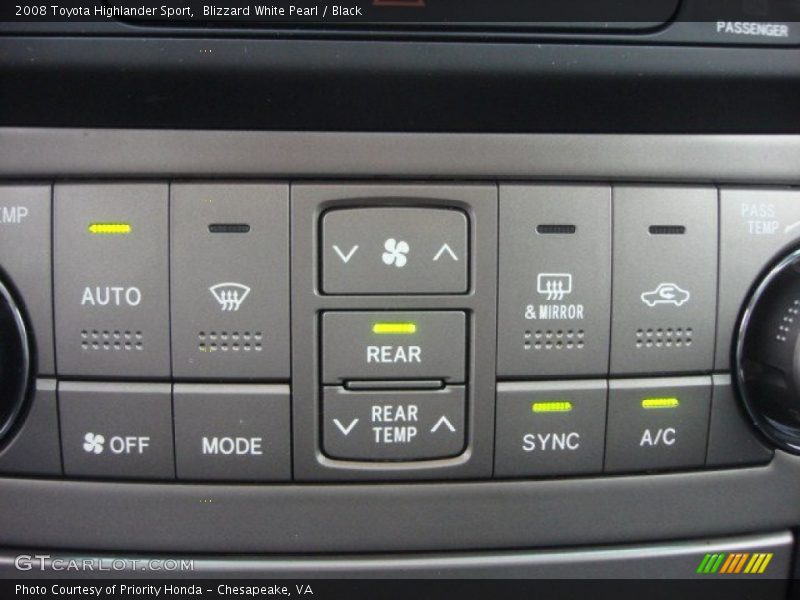 Blizzard White Pearl / Black 2008 Toyota Highlander Sport