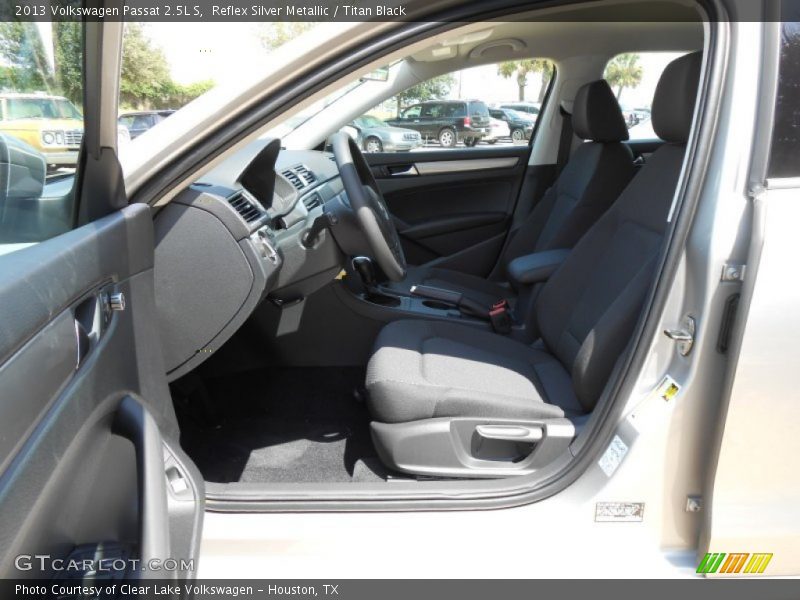 Reflex Silver Metallic / Titan Black 2013 Volkswagen Passat 2.5L S