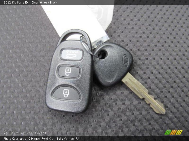 Clear White / Black 2012 Kia Forte EX