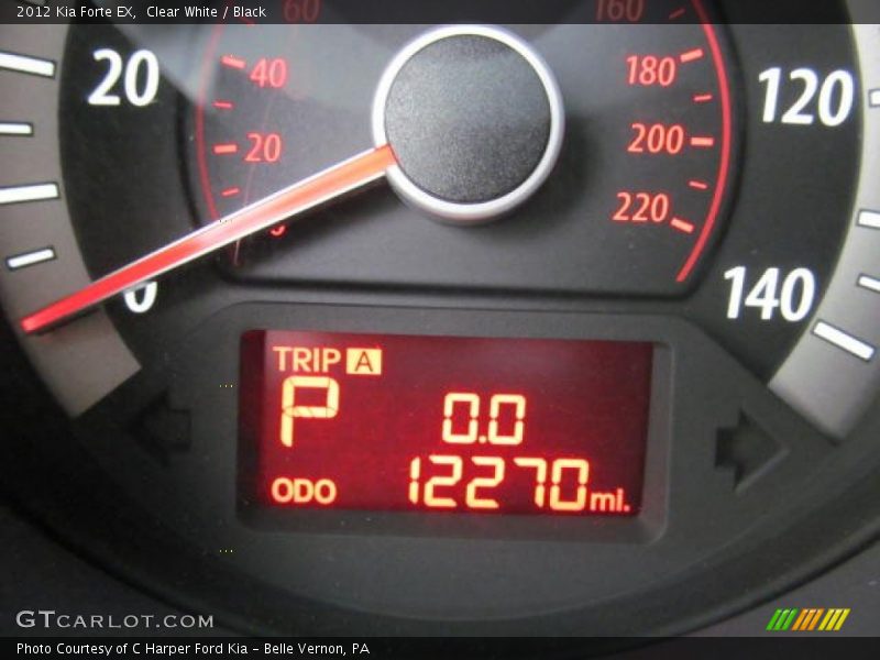 Clear White / Black 2012 Kia Forte EX