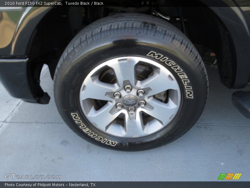 Tuxedo Black / Black 2010 Ford F150 FX2 SuperCab