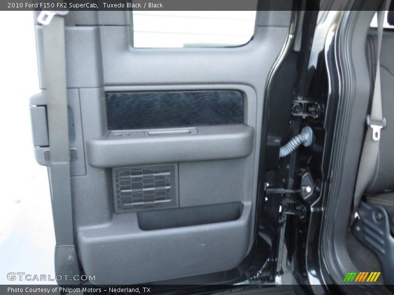 Tuxedo Black / Black 2010 Ford F150 FX2 SuperCab