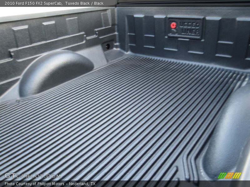 Tuxedo Black / Black 2010 Ford F150 FX2 SuperCab