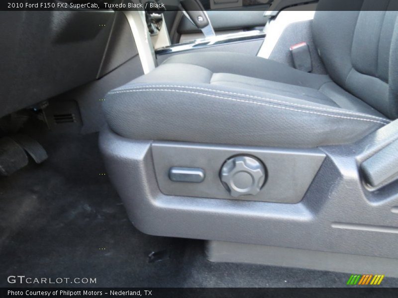 Tuxedo Black / Black 2010 Ford F150 FX2 SuperCab