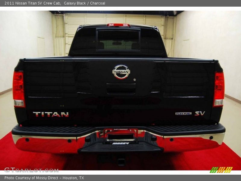 Galaxy Black / Charcoal 2011 Nissan Titan SV Crew Cab