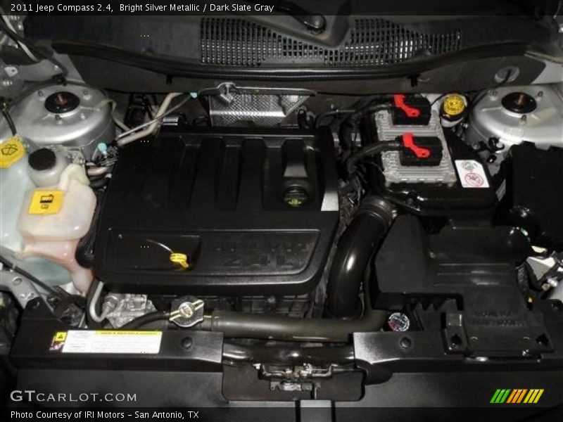 Bright Silver Metallic / Dark Slate Gray 2011 Jeep Compass 2.4