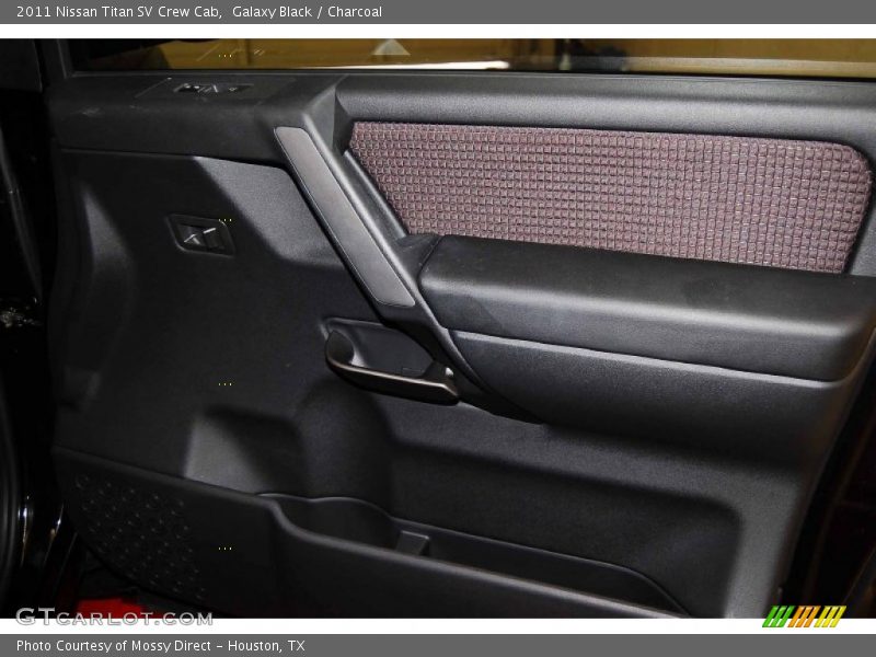Galaxy Black / Charcoal 2011 Nissan Titan SV Crew Cab