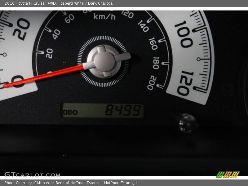 Iceberg White / Dark Charcoal 2010 Toyota FJ Cruiser 4WD