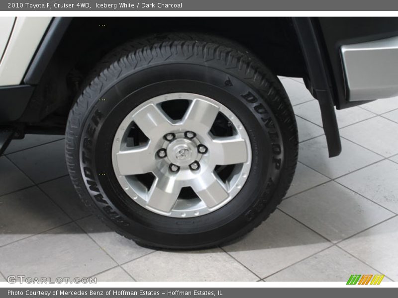 Iceberg White / Dark Charcoal 2010 Toyota FJ Cruiser 4WD