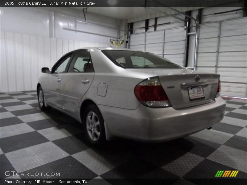 Lunar Mist Metallic / Gray 2005 Toyota Camry LE