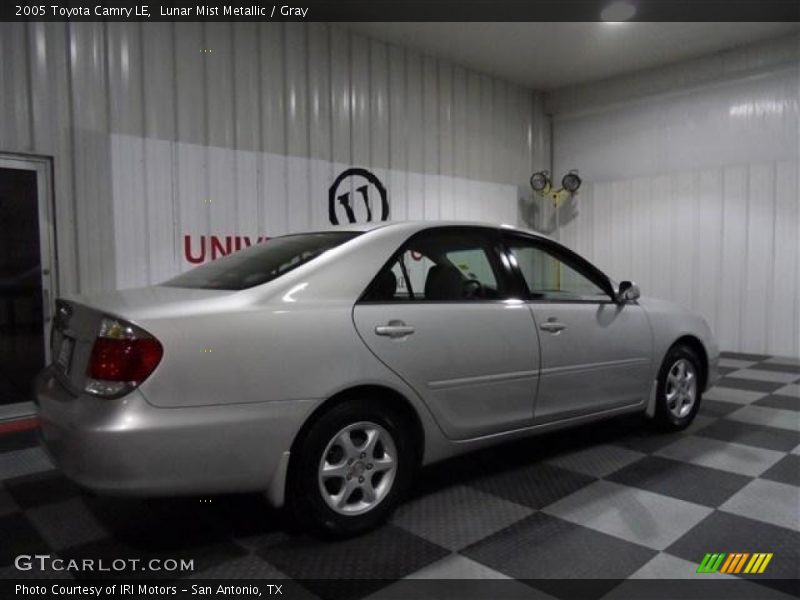 Lunar Mist Metallic / Gray 2005 Toyota Camry LE