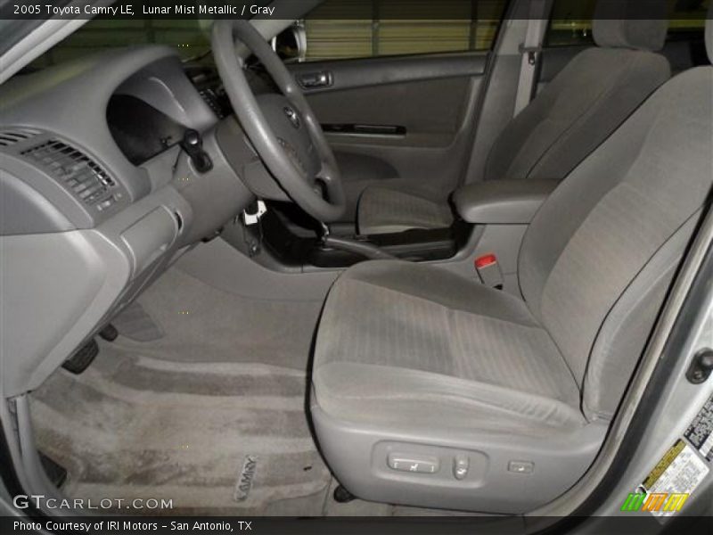 Lunar Mist Metallic / Gray 2005 Toyota Camry LE