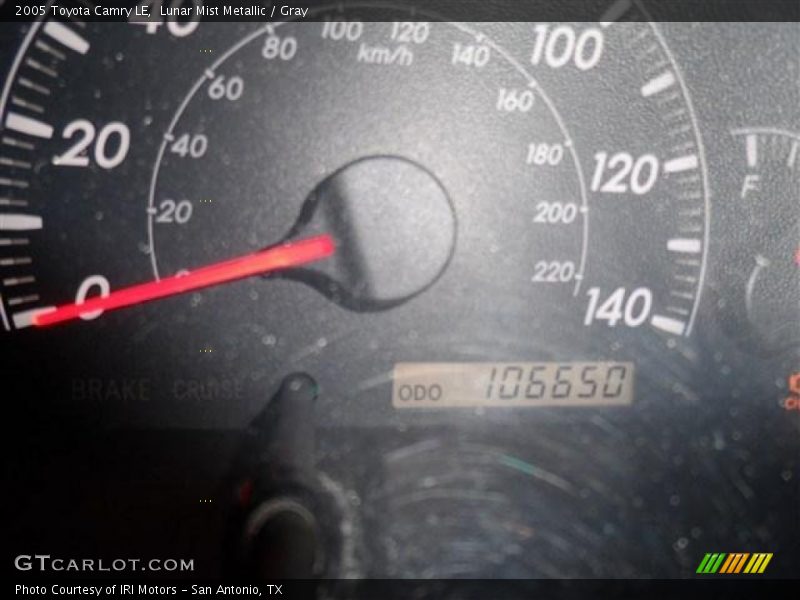 Lunar Mist Metallic / Gray 2005 Toyota Camry LE