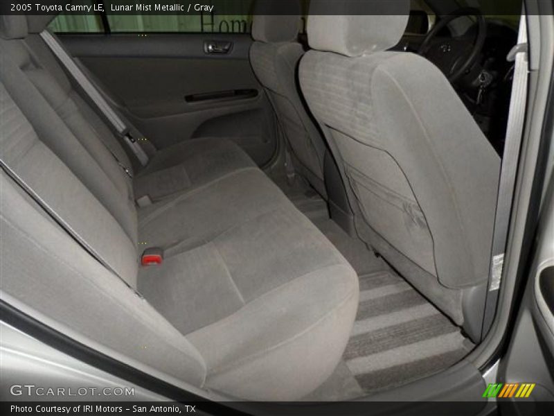 Lunar Mist Metallic / Gray 2005 Toyota Camry LE