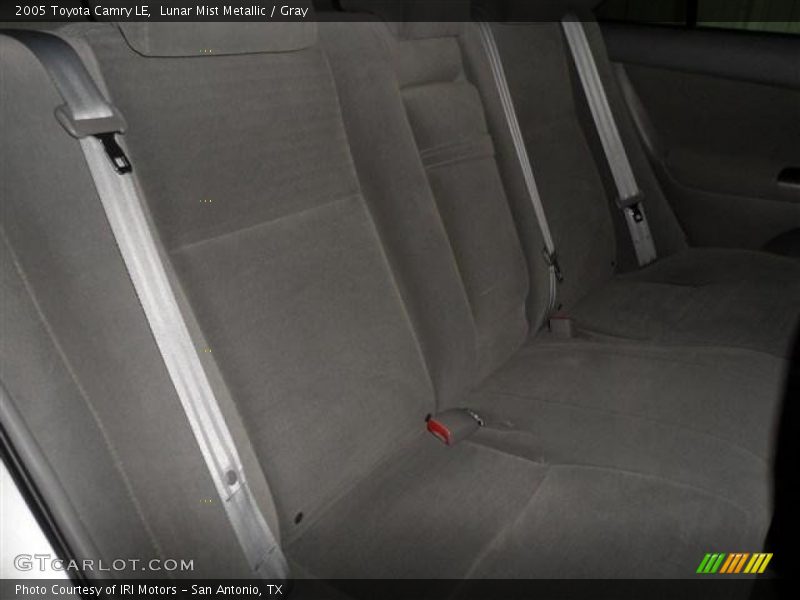 Lunar Mist Metallic / Gray 2005 Toyota Camry LE