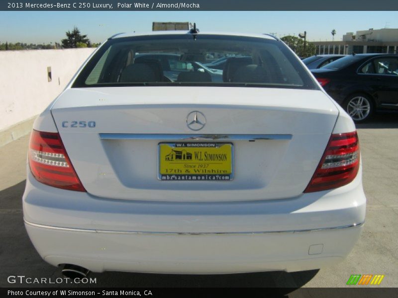 Polar White / Almond/Mocha 2013 Mercedes-Benz C 250 Luxury