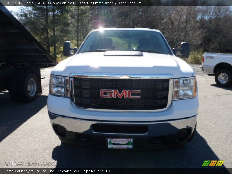 Summit White / Dark Titanium 2013 GMC Sierra 3500HD Crew Cab 4x4 Chassis