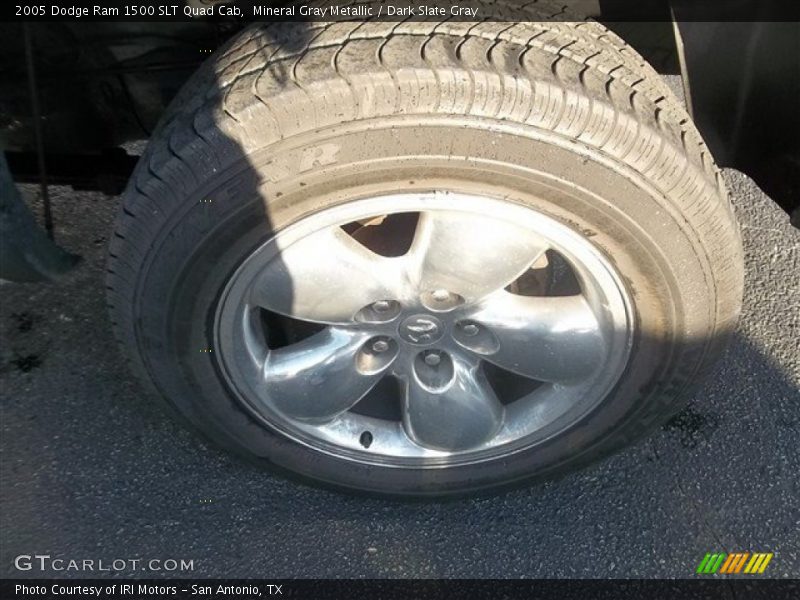 Mineral Gray Metallic / Dark Slate Gray 2005 Dodge Ram 1500 SLT Quad Cab