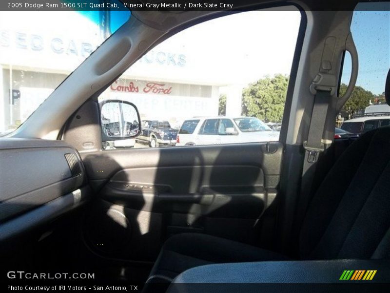 Mineral Gray Metallic / Dark Slate Gray 2005 Dodge Ram 1500 SLT Quad Cab