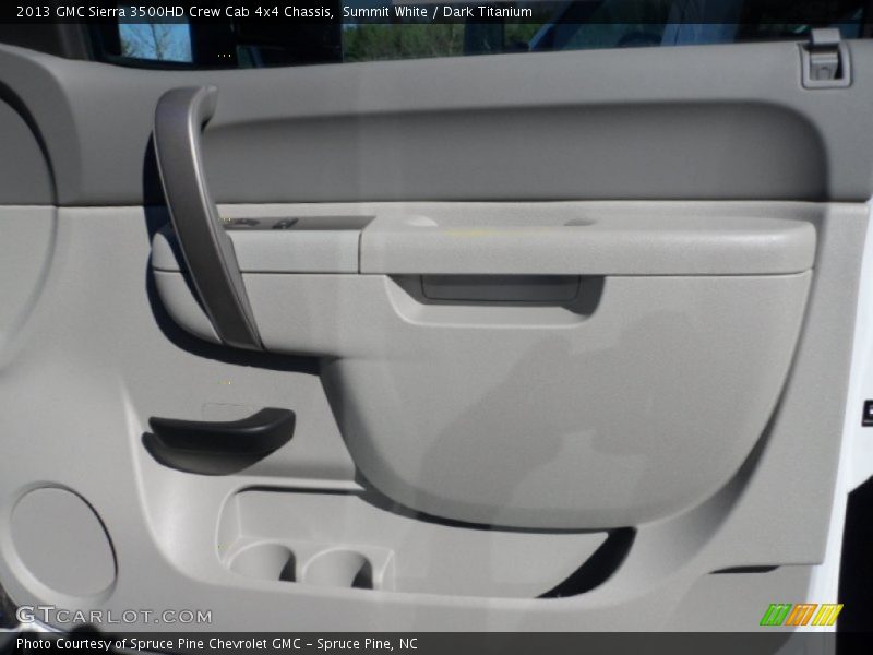 Summit White / Dark Titanium 2013 GMC Sierra 3500HD Crew Cab 4x4 Chassis