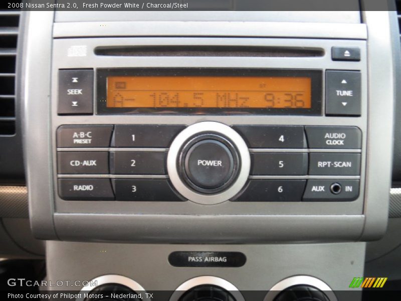 Fresh Powder White / Charcoal/Steel 2008 Nissan Sentra 2.0