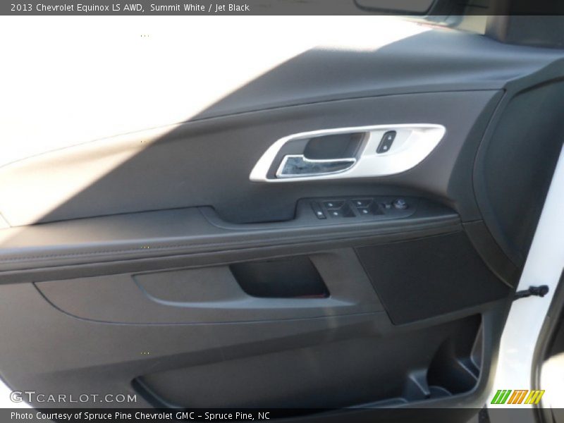 Summit White / Jet Black 2013 Chevrolet Equinox LS AWD