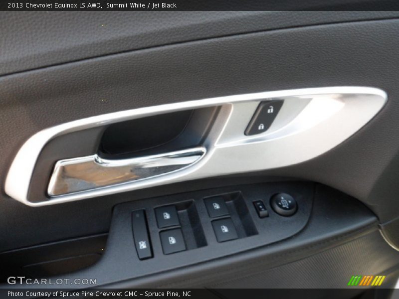 Summit White / Jet Black 2013 Chevrolet Equinox LS AWD