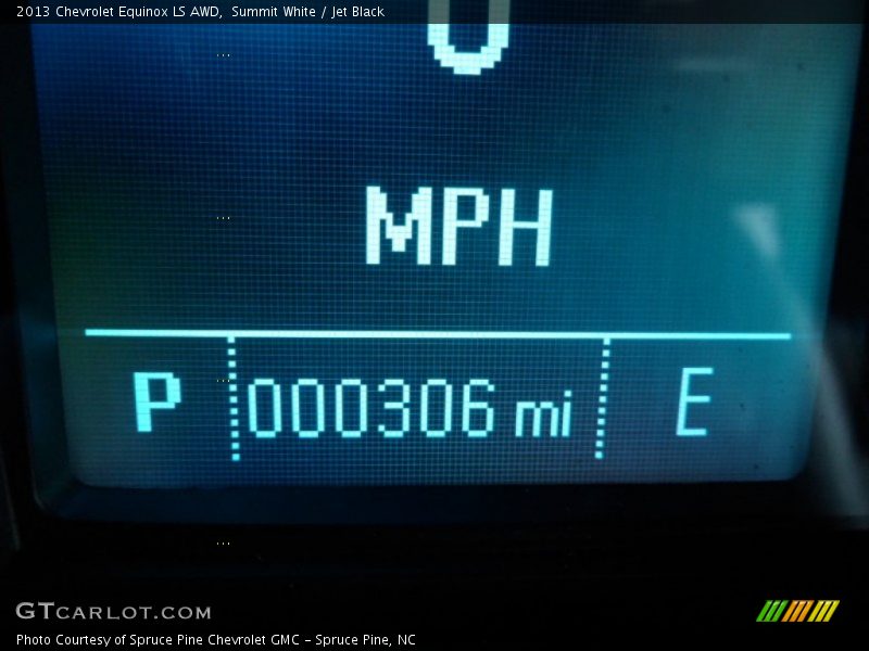 Summit White / Jet Black 2013 Chevrolet Equinox LS AWD