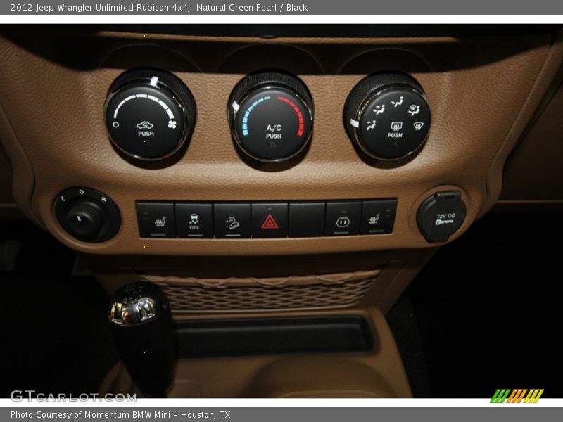 Natural Green Pearl / Black 2012 Jeep Wrangler Unlimited Rubicon 4x4