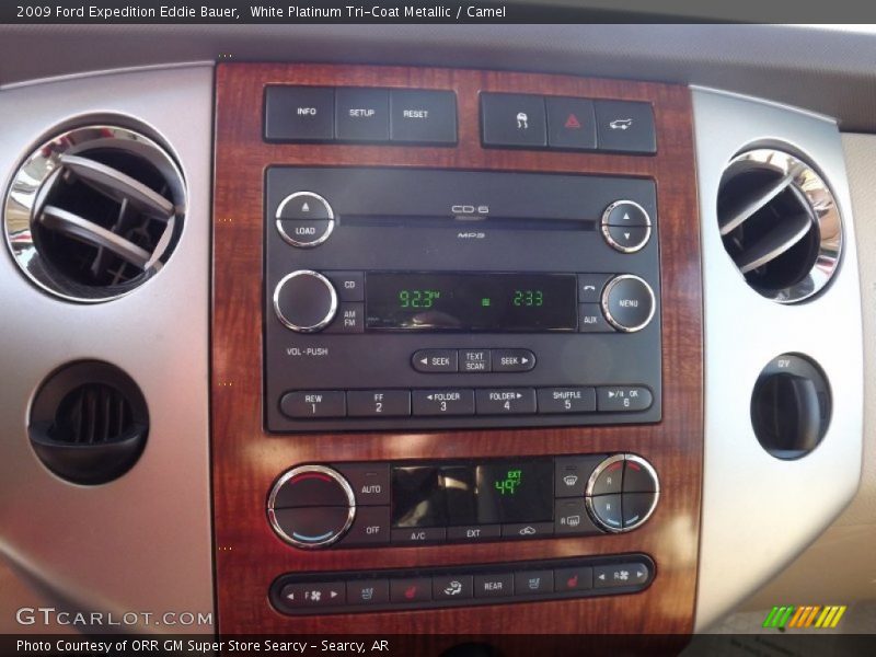 White Platinum Tri-Coat Metallic / Camel 2009 Ford Expedition Eddie Bauer