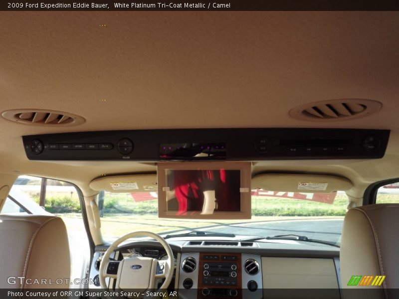 White Platinum Tri-Coat Metallic / Camel 2009 Ford Expedition Eddie Bauer