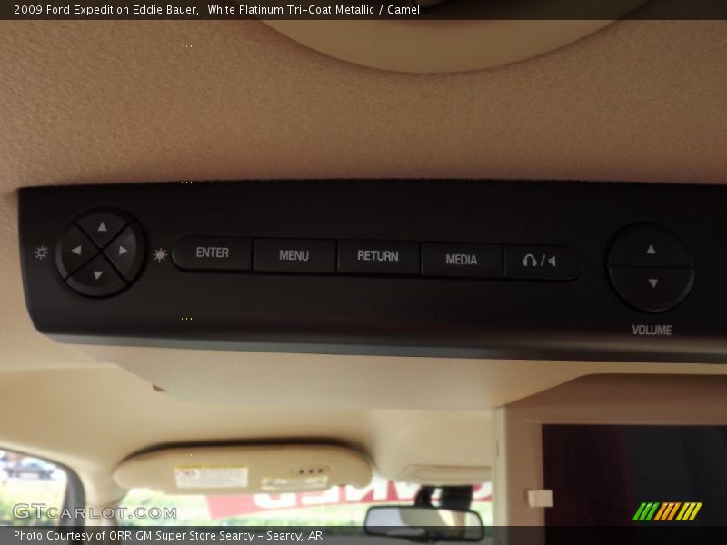 White Platinum Tri-Coat Metallic / Camel 2009 Ford Expedition Eddie Bauer