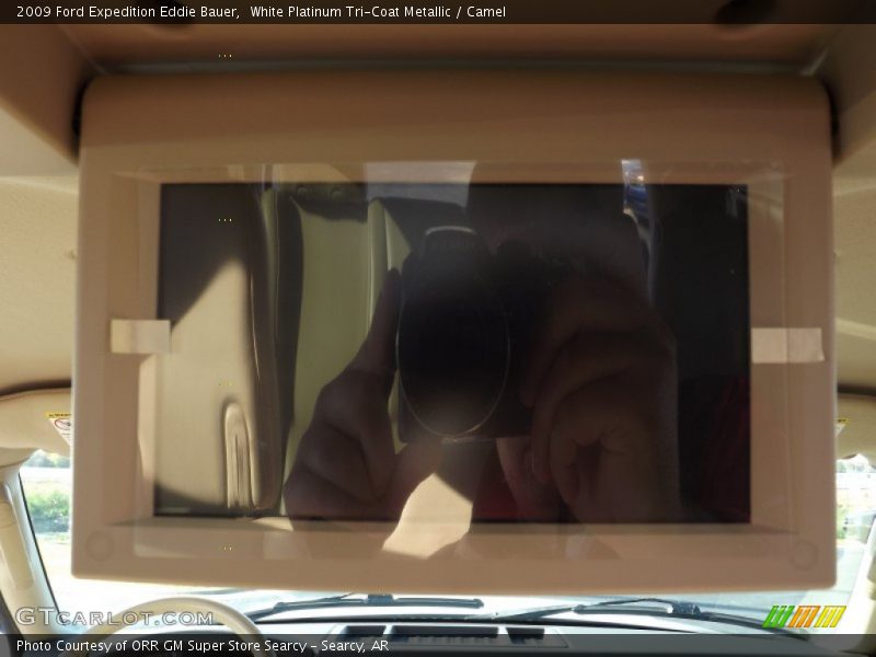 White Platinum Tri-Coat Metallic / Camel 2009 Ford Expedition Eddie Bauer