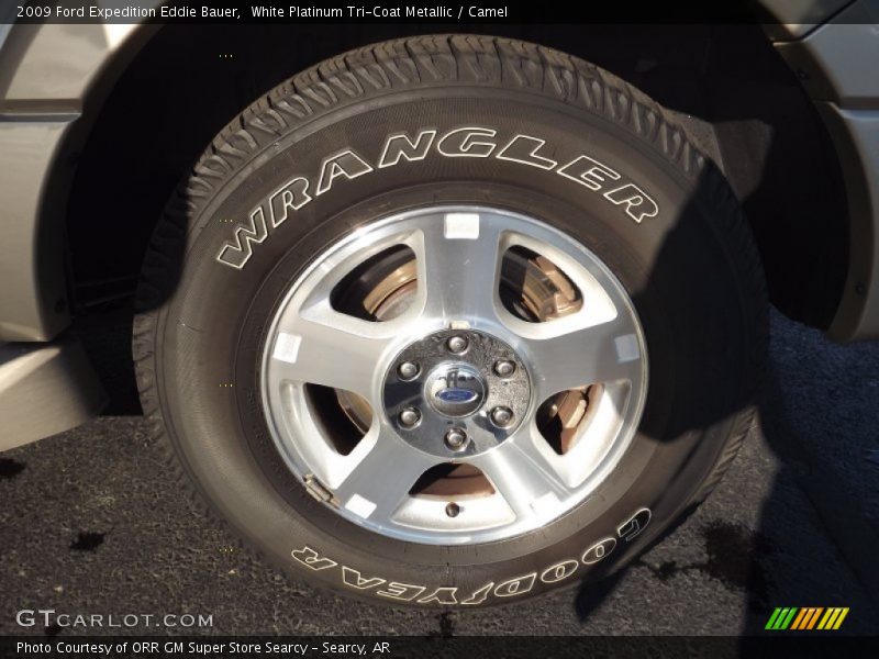 White Platinum Tri-Coat Metallic / Camel 2009 Ford Expedition Eddie Bauer