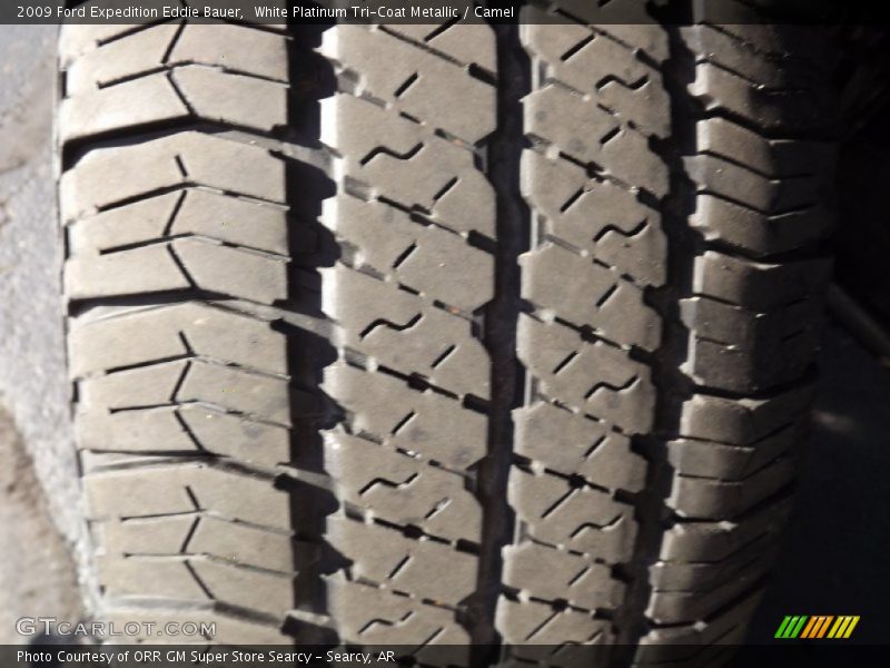 White Platinum Tri-Coat Metallic / Camel 2009 Ford Expedition Eddie Bauer