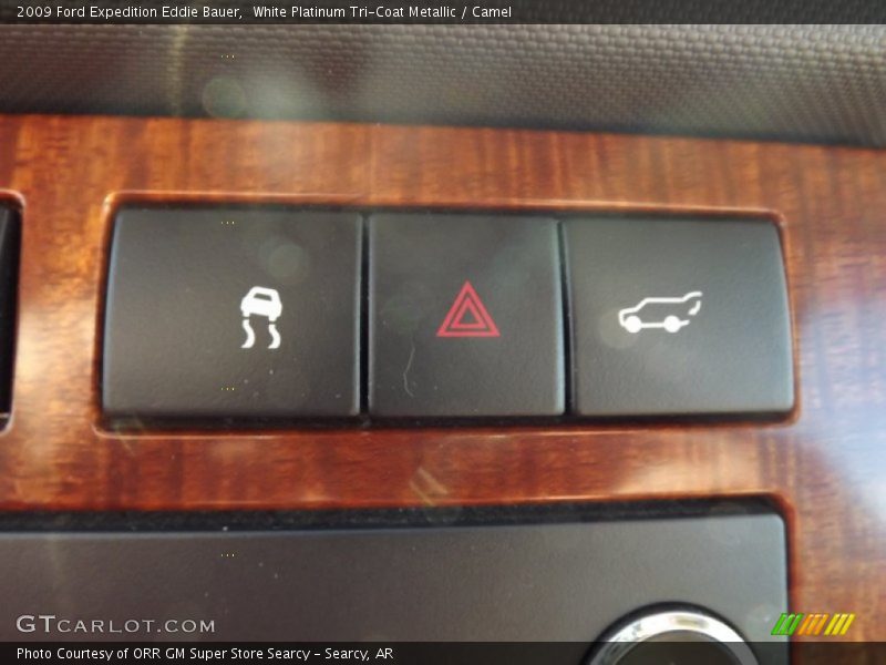 White Platinum Tri-Coat Metallic / Camel 2009 Ford Expedition Eddie Bauer