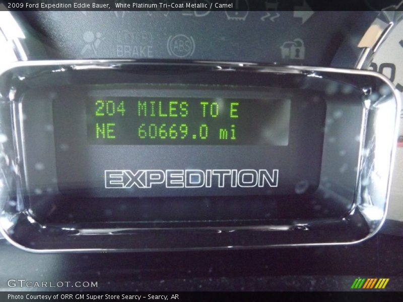 White Platinum Tri-Coat Metallic / Camel 2009 Ford Expedition Eddie Bauer