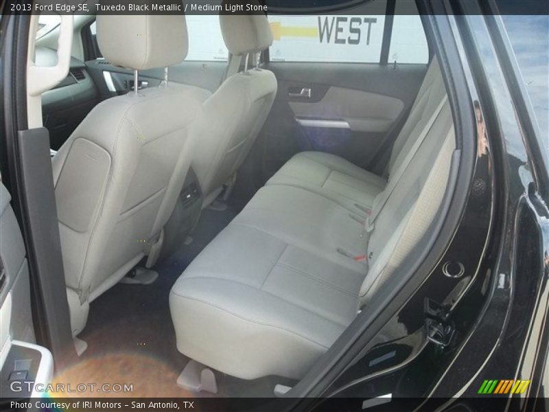 Tuxedo Black Metallic / Medium Light Stone 2013 Ford Edge SE