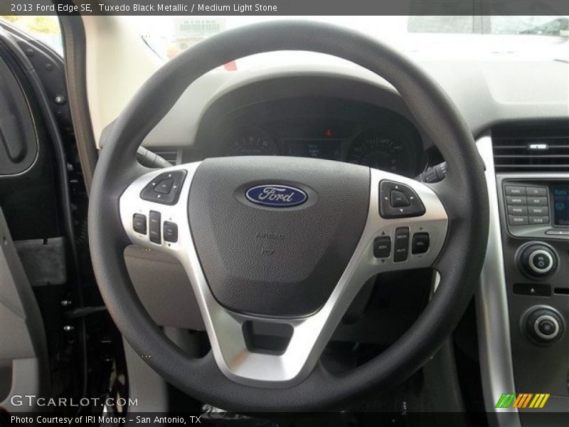 Tuxedo Black Metallic / Medium Light Stone 2013 Ford Edge SE