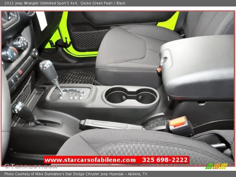 Gecko Green Pearl / Black 2013 Jeep Wrangler Unlimited Sport S 4x4