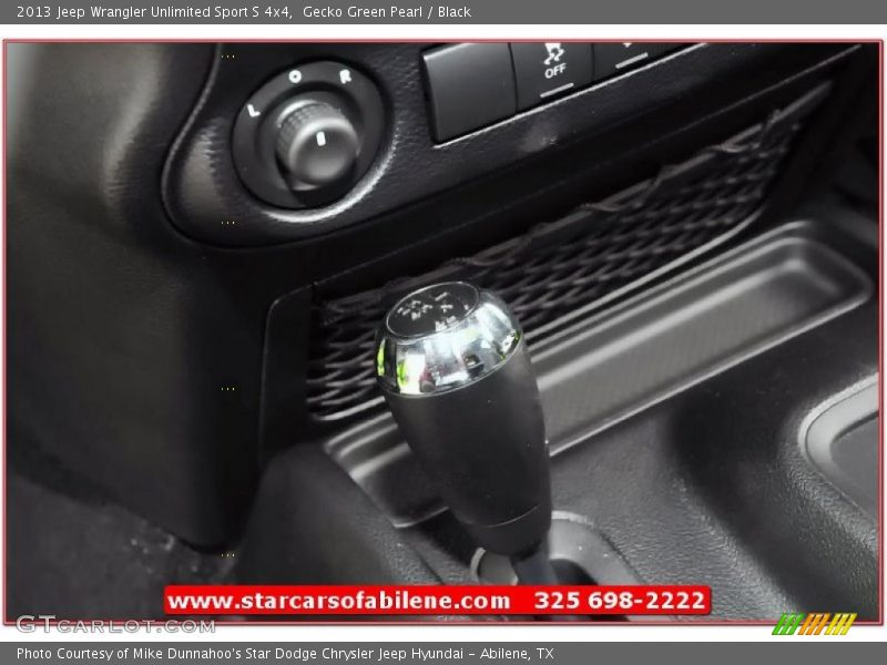 Gecko Green Pearl / Black 2013 Jeep Wrangler Unlimited Sport S 4x4